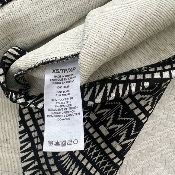 NWOT Dynamite High Waist Skirt - Picture 3 of 4